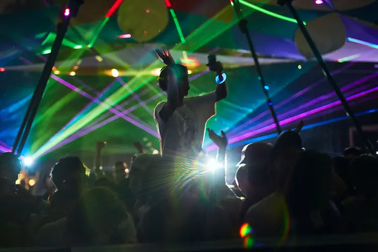 What are the advantages of using Hinata Rental?